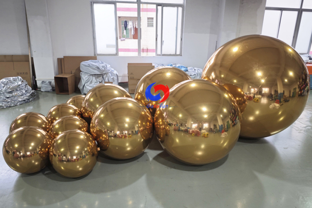 Giant Gold big shiny inflatable metallic spheres for decorations