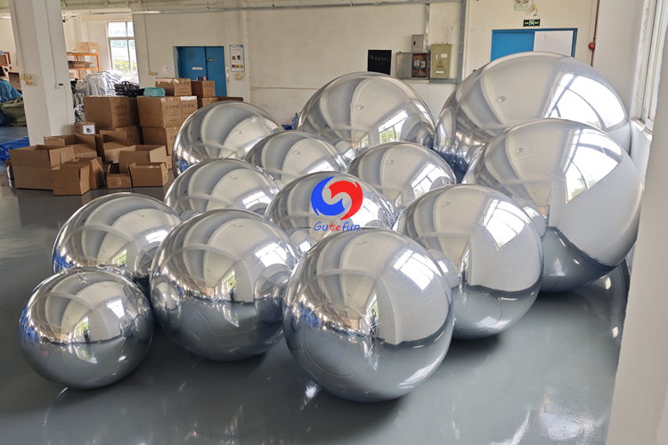 Giant silver shiny balls / large silver inflatable mirror chrome