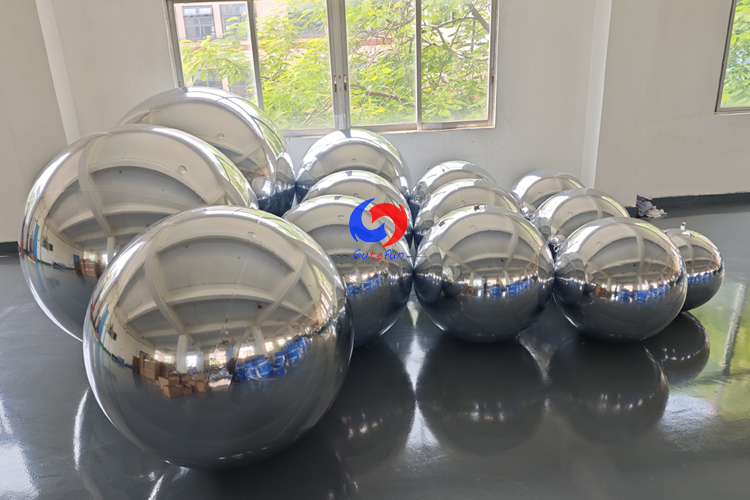 Giant silver shiny balls / large silver inflatable mirror chrome