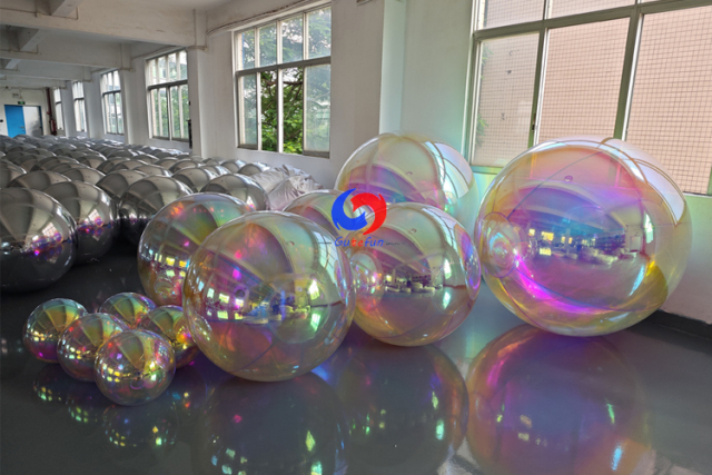 Luxury decor reusable iridescent / pearl shiny balls