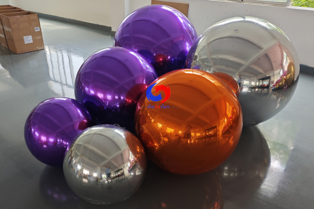 Giant silver / purple / orange inflatable big shiny balls / large silver inflatable mirror balloons