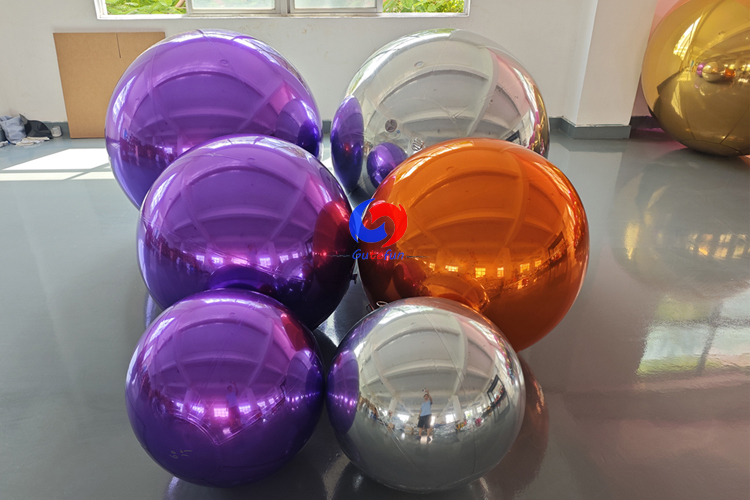 Giant silver / purple / orange inflatable big shiny balls / large silver inflatable mirror balloons