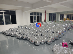 China TOP sale Giant silver big shiny balls / large silver inflatable mirror chrome balls / balloons