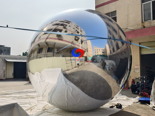 Custom size 13ft / 4m Giant silver big shiny inflatable mirror balls /balloons for large evnets decorations setup