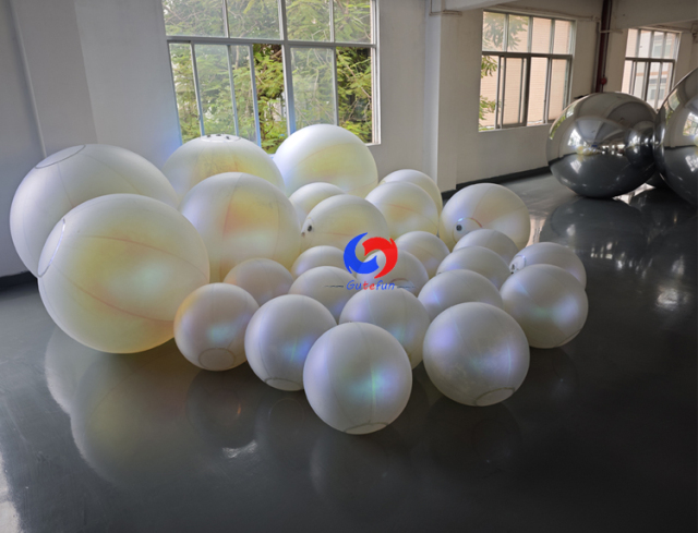 Giant Pearl white big shiny balls for Christmas party birthday events balloons backdrop decorations