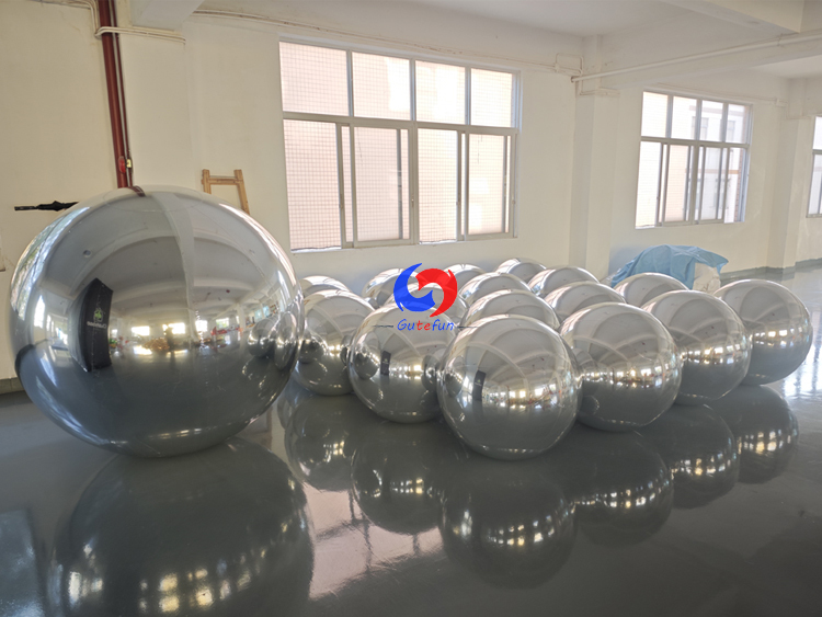 Silver big shiny balls for creating unique balloons backdrop decorations in birthday party, commercial events ,Company Annual Meeting, Christmas holiday ,Proposal,Wedding Anniversary,Baby shower etc whatever most important moments.