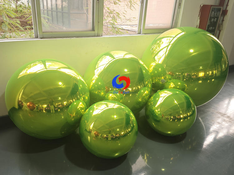 Green shiny balls for luxury party events decorations