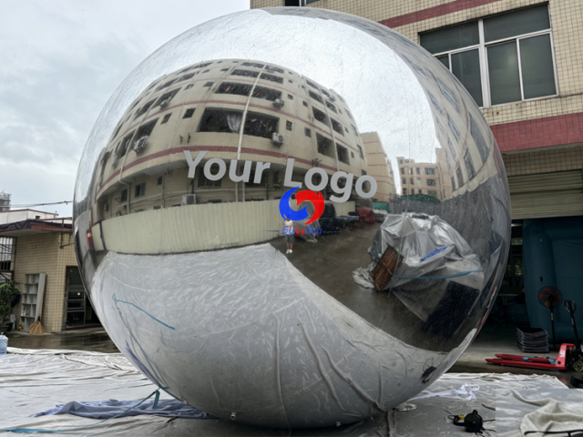 5M Giant Inflatable Mirror Ball, High Reflective Seamless Inflatable Silver Mirror Sphere for Event Decoration