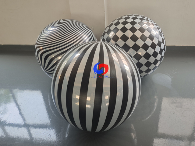 Head-turning inflatable spheres available in swirly pattern, checkered pattern & stripe pattern