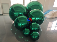 Reusable Multi‑size set Emerald green inflatable mirror spheres for commercial event decor
