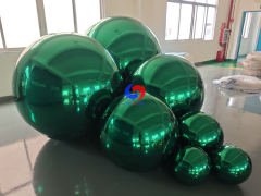 Reusable Multi‑size set Emerald green inflatable mirror spheres for commercial event decor