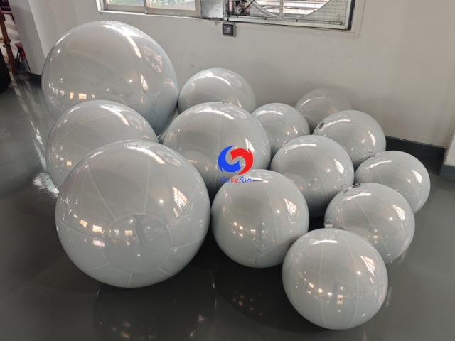 Luxury Event Decor Brighten Your Venue With Highly Reflective White Mirror Inflatable Spheres