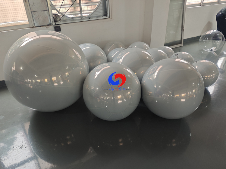 Luxury Event Decor Brighten Your Venue With Highly Reflective White Mirror Inflatable Spheres