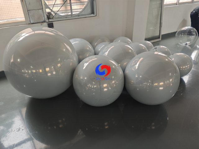Luxury Event Decor Brighten Your Venue With Highly Reflective White Mirror Inflatable Spheres