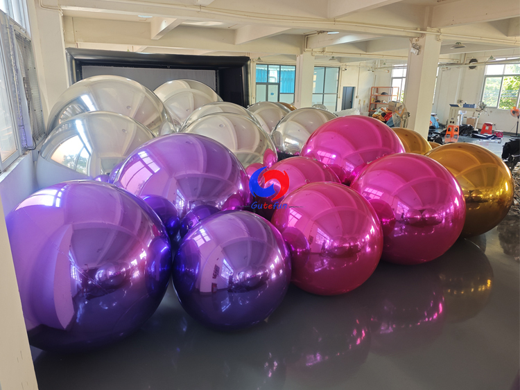 Black Mirror Inflatable Sphere | Moody & sophisticated glossy black mirror balls