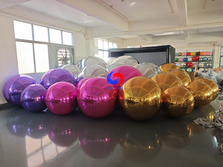 Black Mirror Inflatable Sphere | Moody & sophisticated glossy black mirror balls