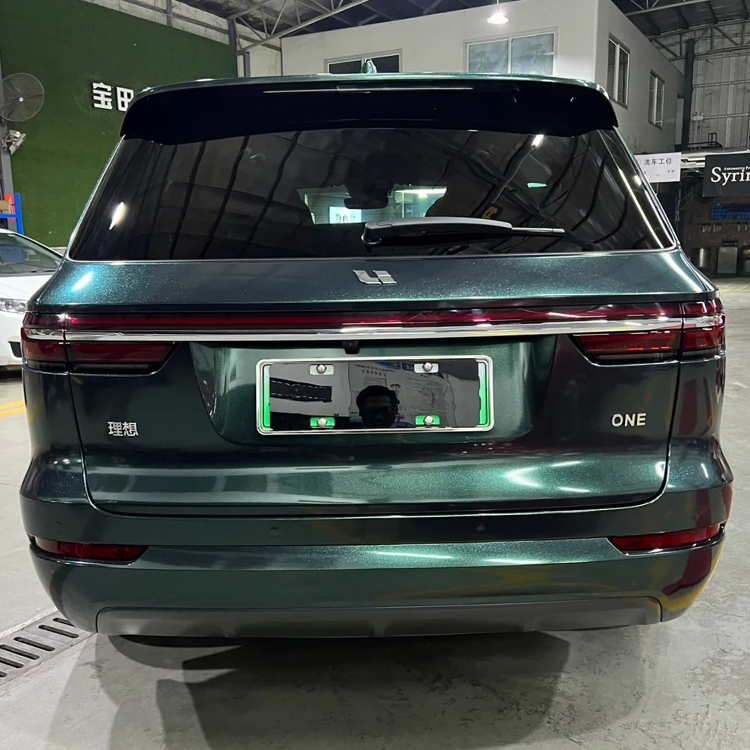 Heavy metal dark green