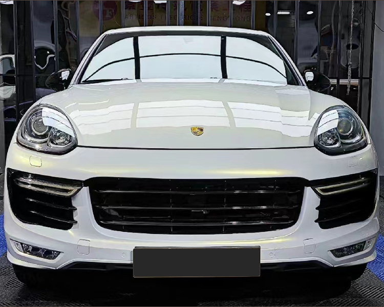 Pearl white turns red