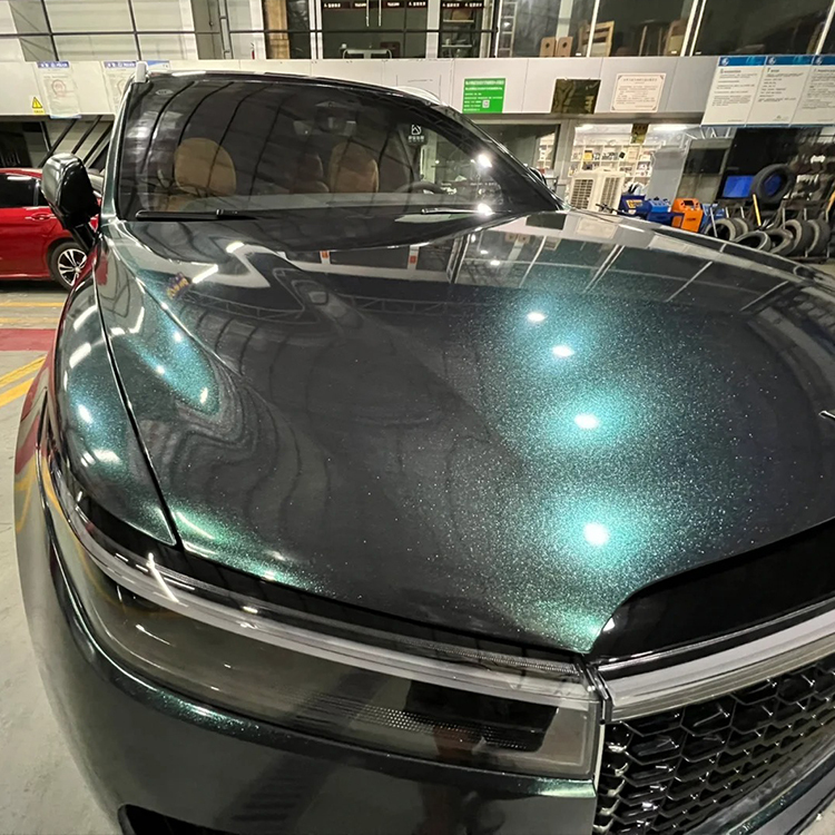 Heavy metal dark green