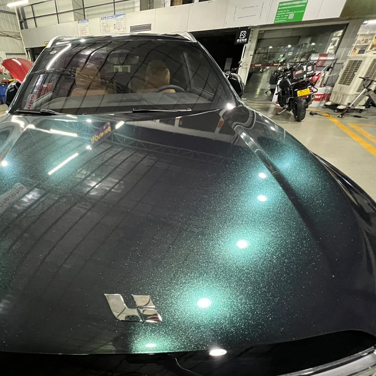 Heavy metal dark green