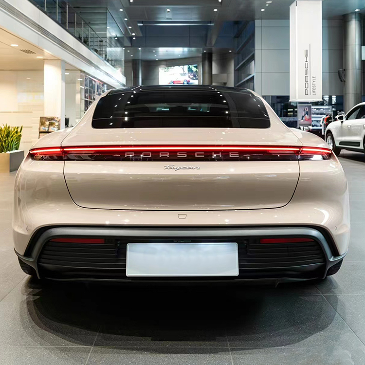 PET Mokami (Porsche)