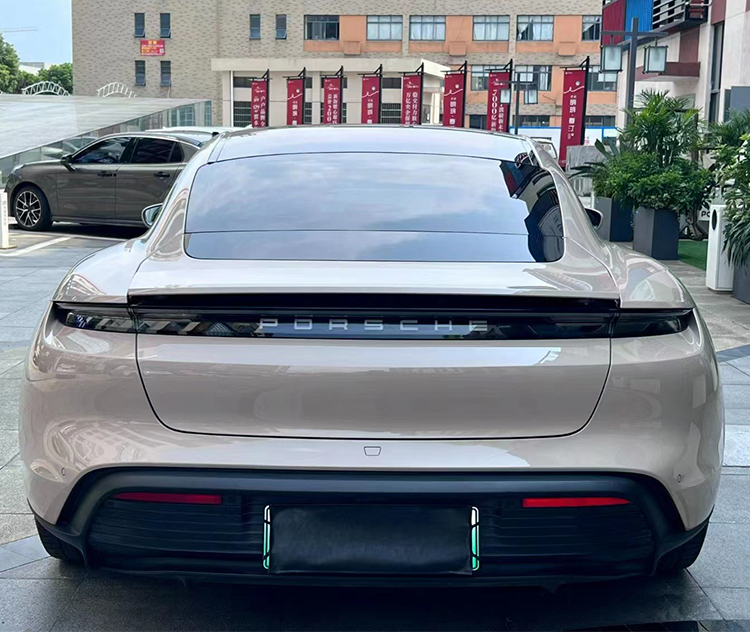 PET Mokami (Porsche)