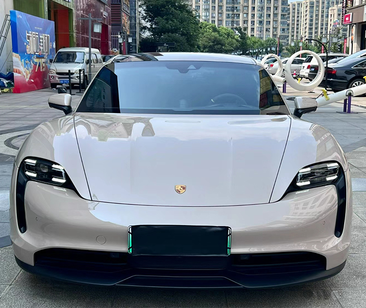 PET Mokami (Porsche)