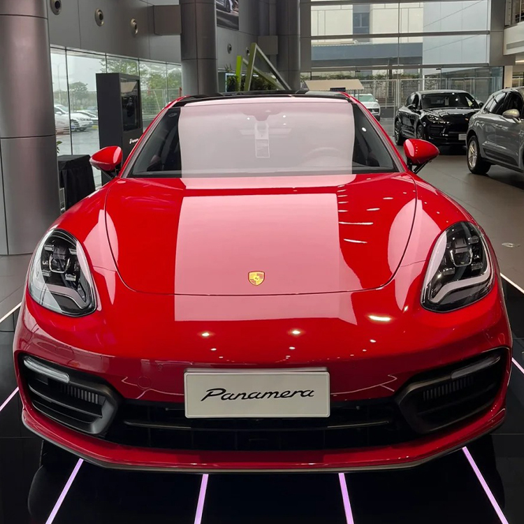 PET Carmine (Porsche)