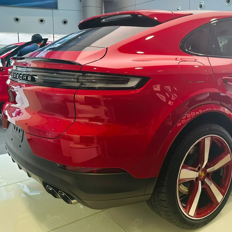 PET Carmine (Porsche)