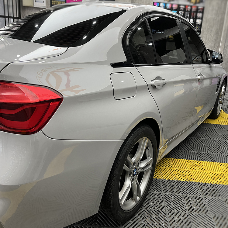 PET Brooklyn Grey (BMW)