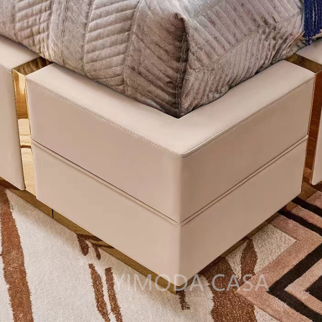 Luxury Beige leather Double King Size Bed Hotel Project Bedroom Furniture Solid Wood Modern Large Upholstered Bed