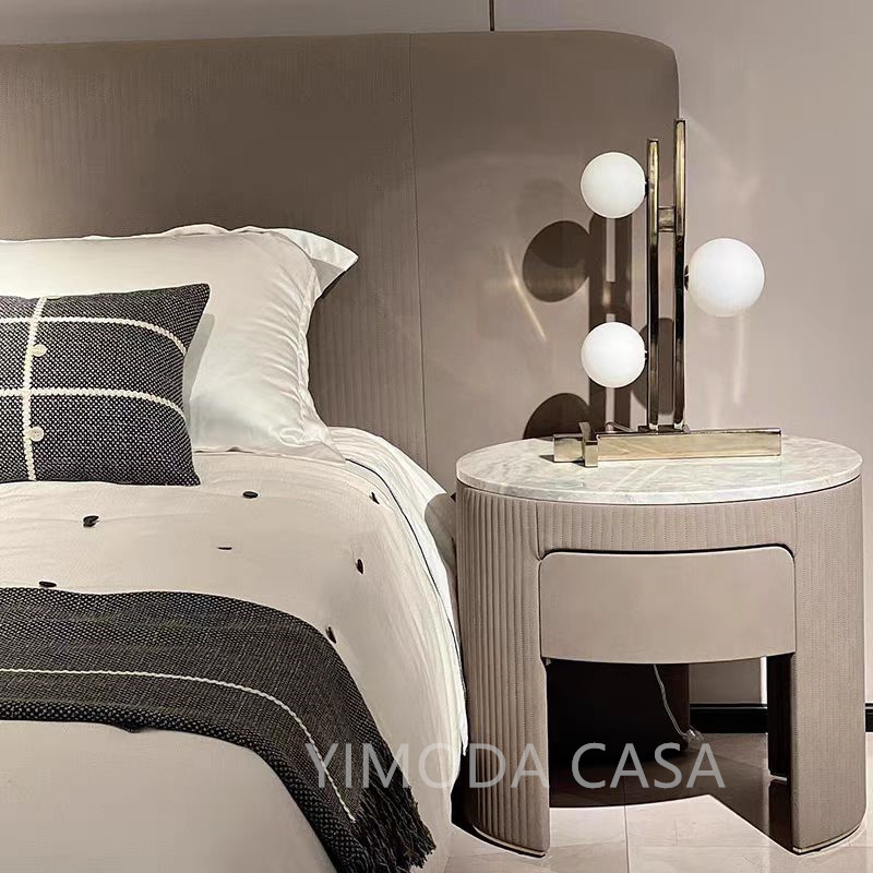 Hot Selling Luxury Modern Comfortable Furniture Grey leather large bedhead Bedroom Bed Upholstered Modern Bed for Bedroom Furniture Bed