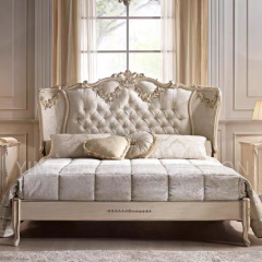 French Classical Home Furniture Luxury Antique Bed Chesterfield Beige velvet Solid Wood Bed for Master Bedroom Vintage Bed