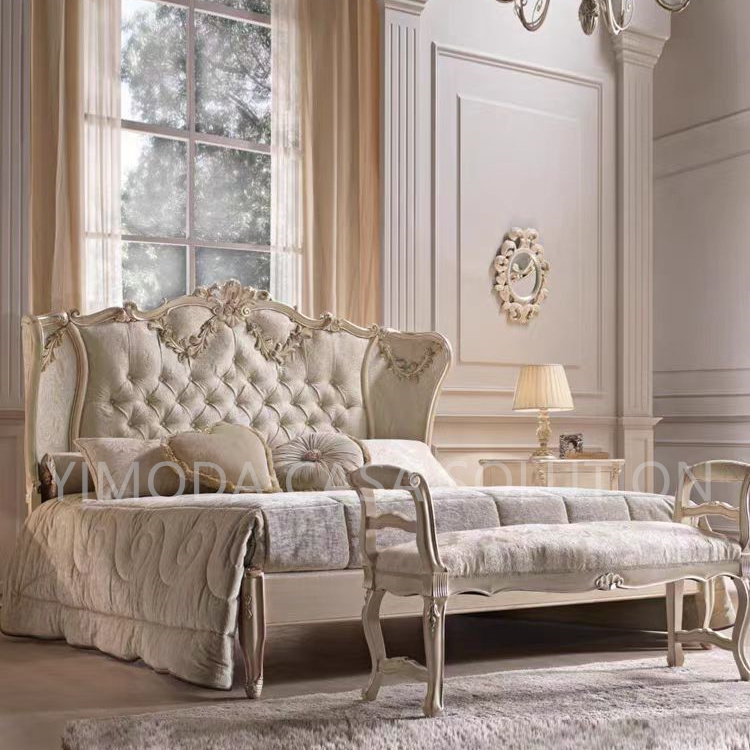 French Classical Home Furniture Luxury Antique Bed Chesterfield Beige velvet Solid Wood Bed for Master Bedroom Vintage Bed