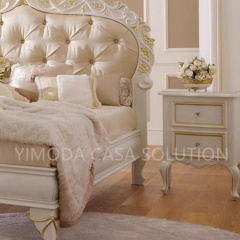 Luxury Beige chesterfield Wooden Carved Bedroom Furniture Sets Classic Design Royal Furniture Home Furniture Antique Wood Solid Wood Bed