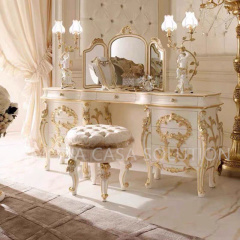 French Luxury Antique Elegant Double King Size Upholstered Chesterfield White Fabric Bed Solid Wood Frame Elegant Bedroom Royal Furniture