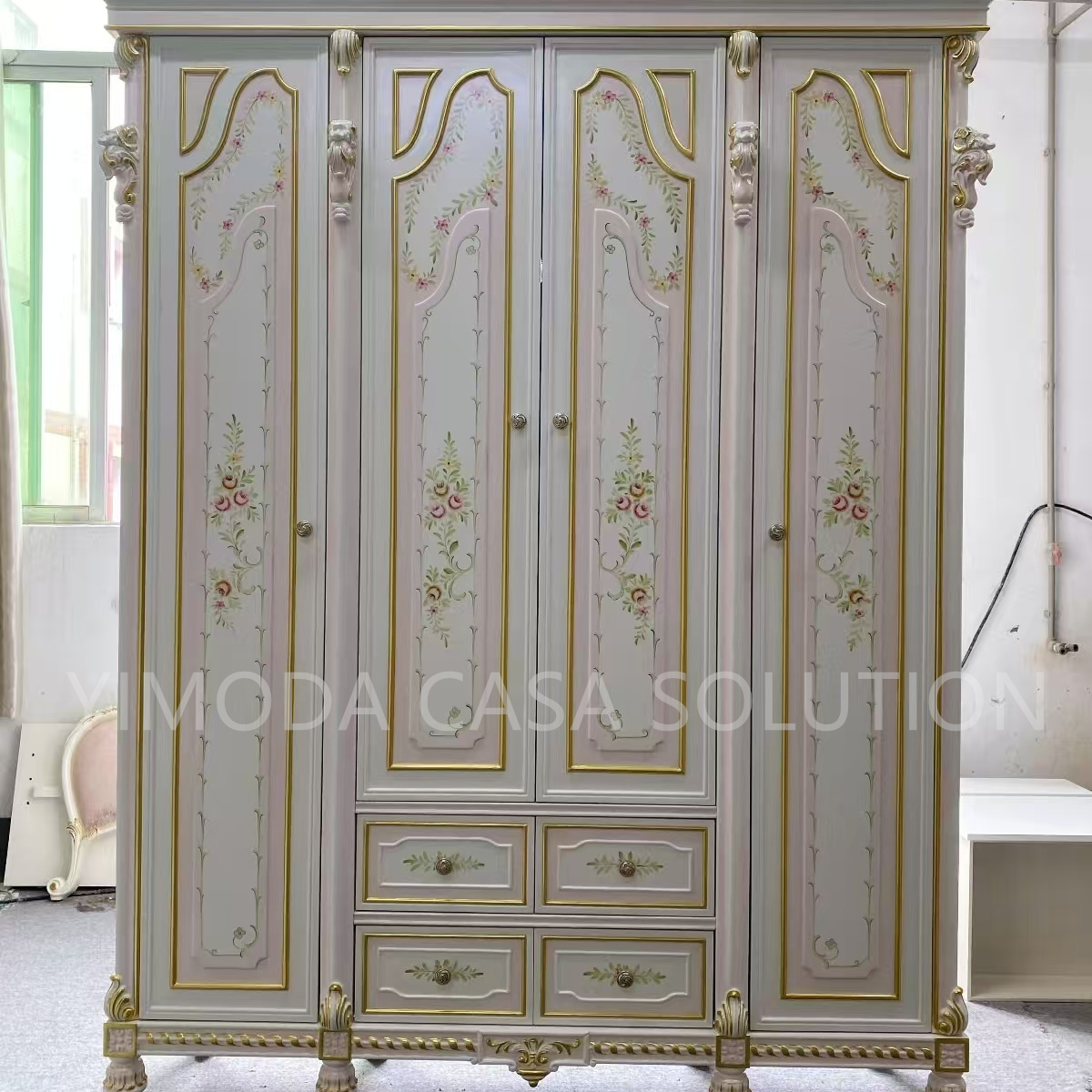 Elegant Antique French Vintage Solid Wood Wardrobe Handmade Clothing Cabinet with Storage for Luxury Bedroom Furniture