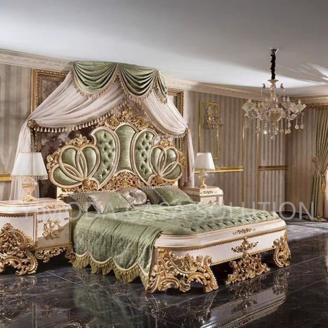 European Antique Green Tufted Princess Double Bed Solid Wood Shell Carving French High End Luxury Villa Bedroom King Size Bed