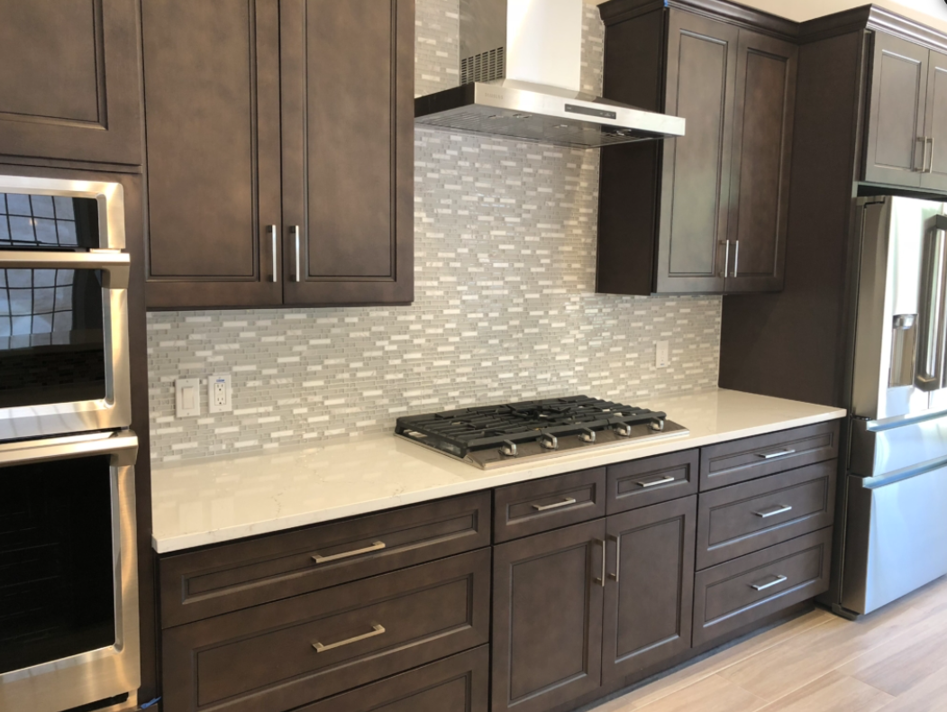 Modular Eco-Friendly Wood Smart Modern Luxury Kitchen Cabinet With Faucet Ready Assemble Pantry Furniture