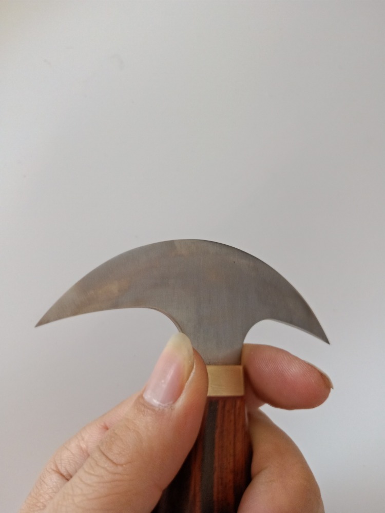 KL Rosewood Round Knife