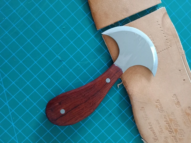 KL Full-Tang Rosewood Small Round Knife
