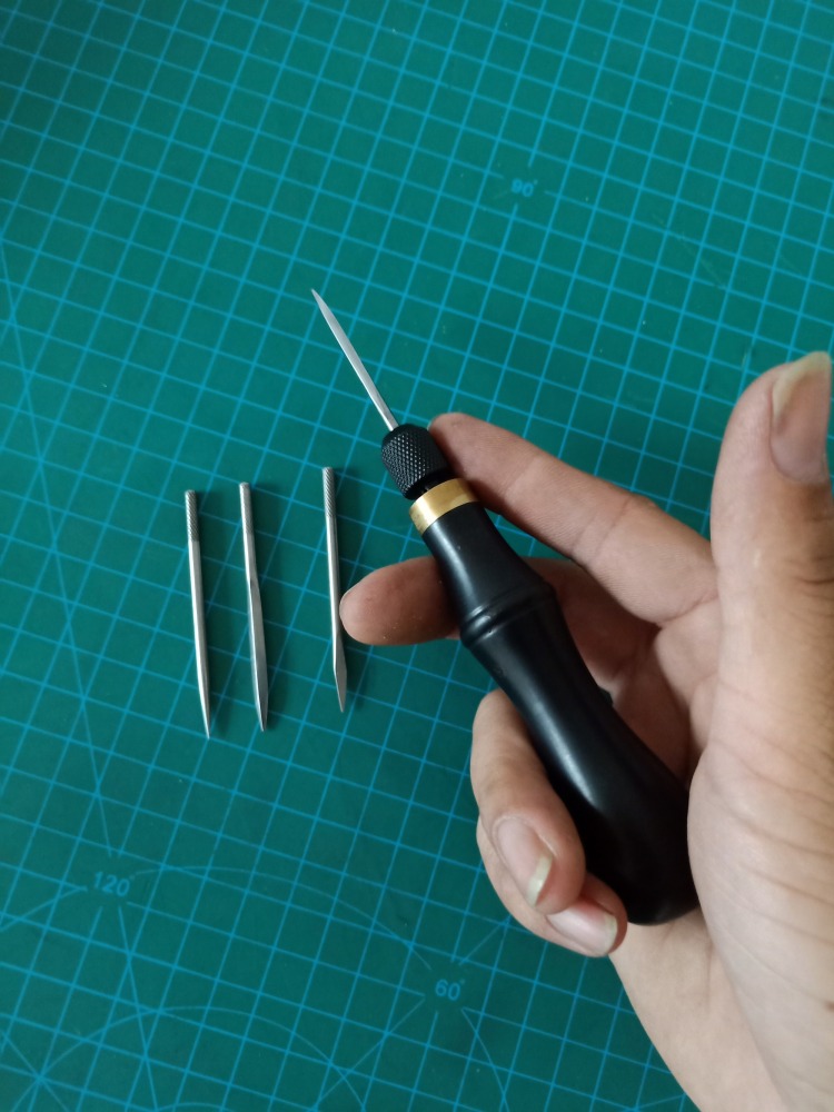 Ebony replace awl set with 4 pcs blade
