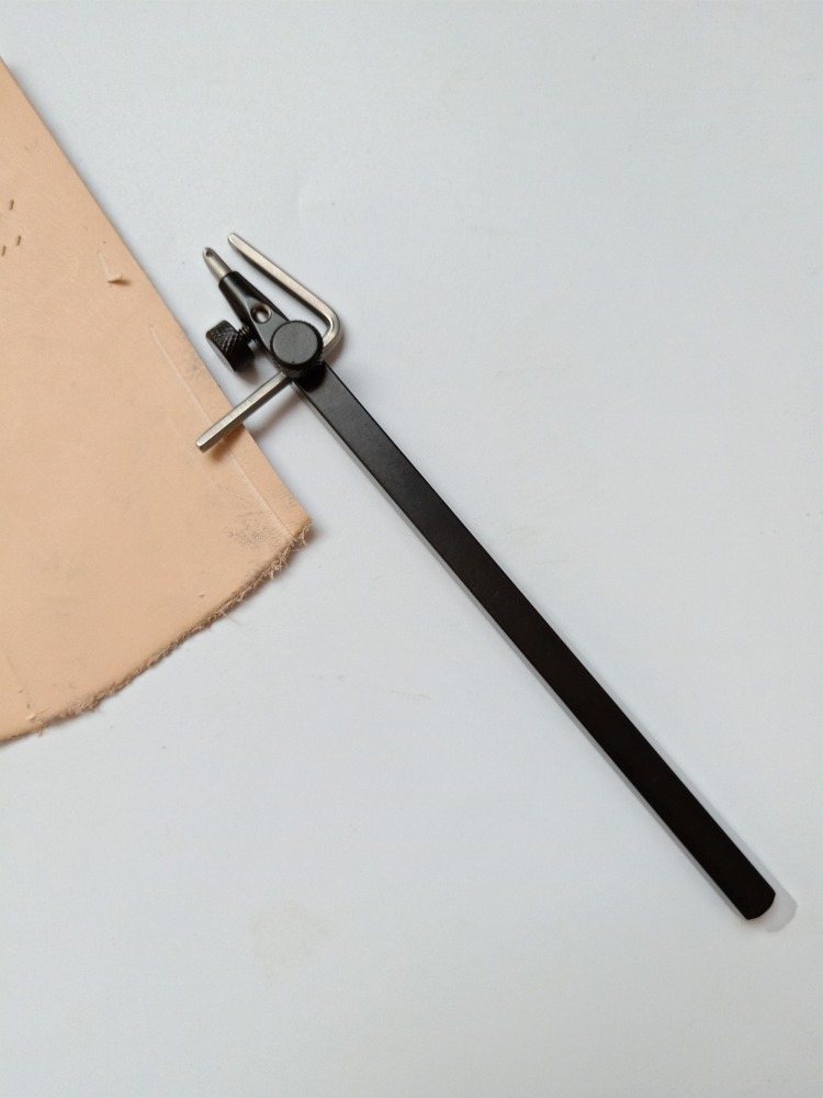 KL black  stainless steel stitching groover