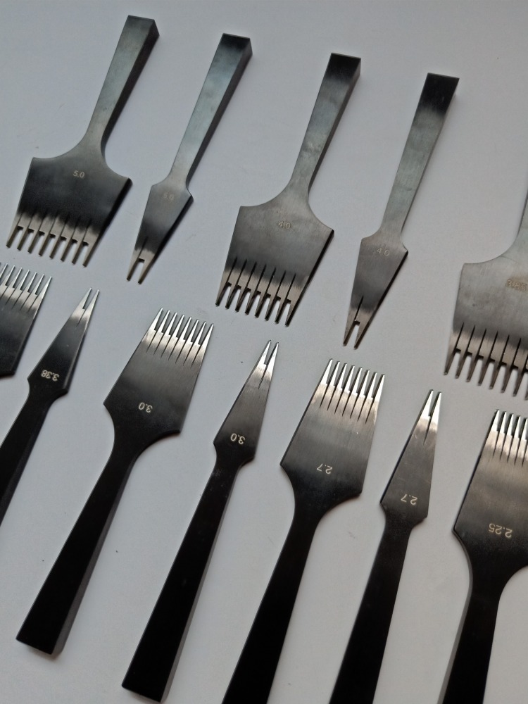 KL Black Pricking Iron (French Style)
