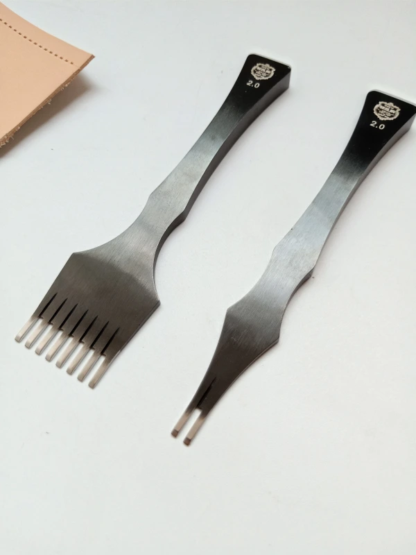 KL Black Stitching Chisel (Flat Style)