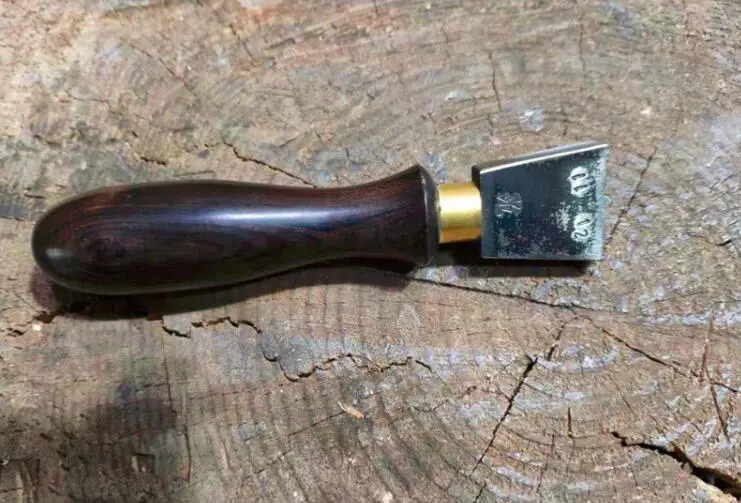 Shoes tools double press bottom edge