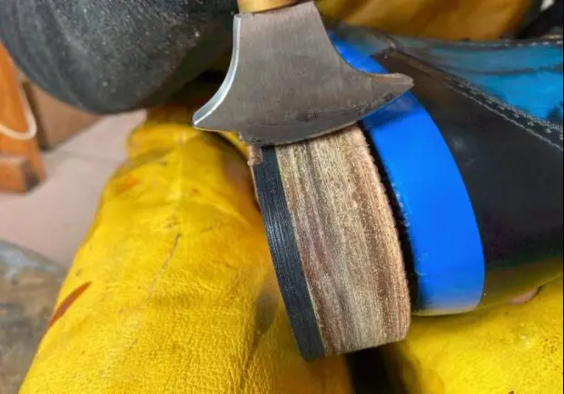 Shoes tools creaser heated bottom edge