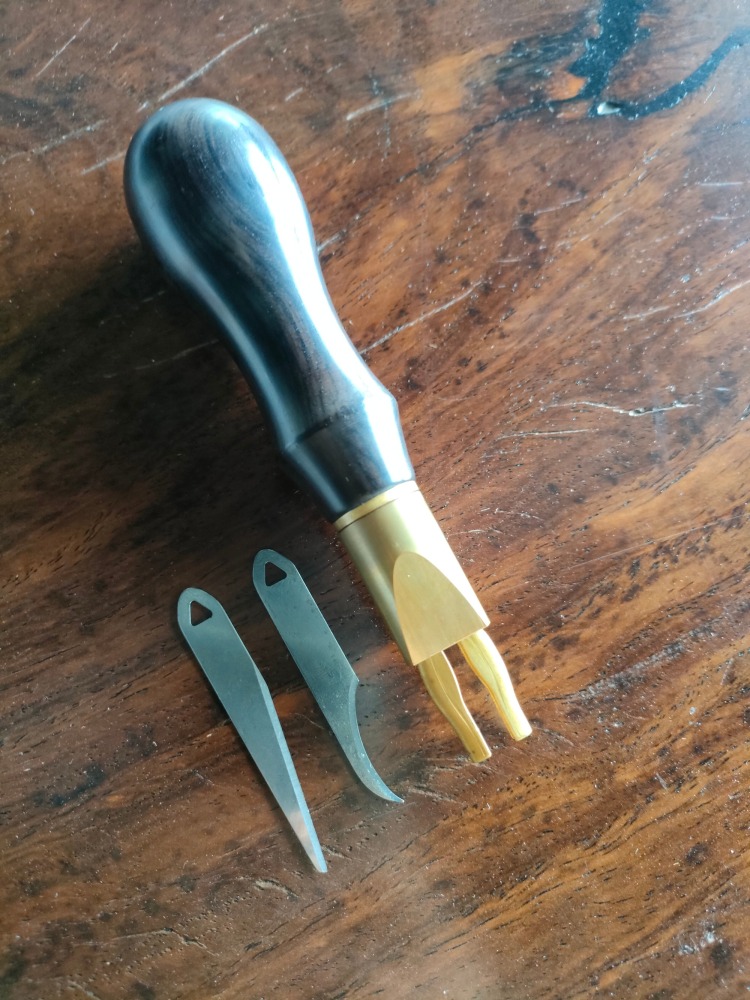 Interchangeable Blade Knife