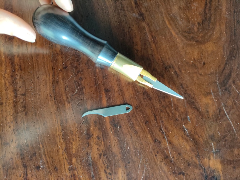 Interchangeable Blade Knife