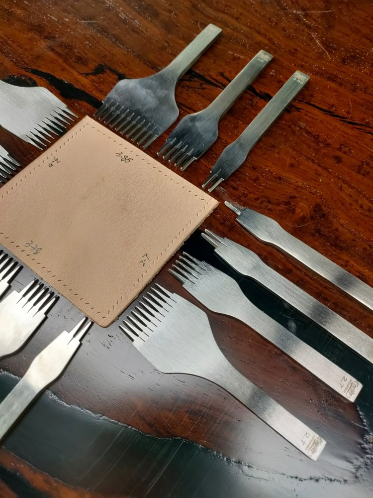 KL Basic Pricking Iron (French Style)